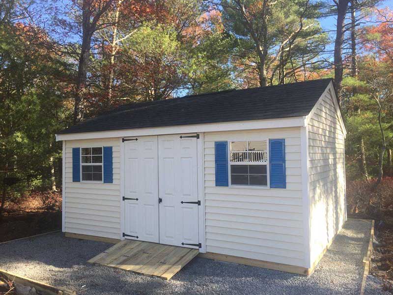 the benefits of choosing to install a backyard shed to augment your home storage
